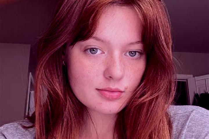 Luna, 33, a auburn amber-eyed european companion based in Saint-Senoux. Offering Overnight, Tantra, CIM, Massage. Available for incall and outcall, day and e...