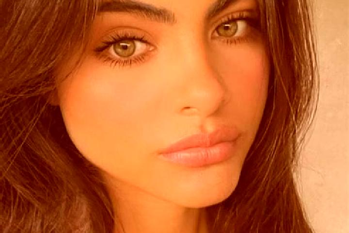 Luna, 33, a brunette green-eyed middle eastern companion based in Girmeli. Offering Striptease, A-Level, 69. Available for incall and outcall, day and evenin...