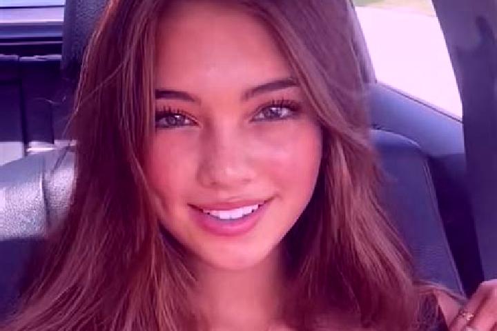 Luna, 33, a brunette grey-eyed european companion based in Mocache. Offering Tantra, Girlfriend Experience, A-Level. Available for incall and outcall, overni...