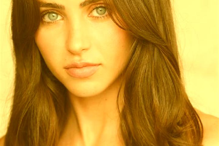 Luna, 33, a brunette hazel-eyed mediterranean companion based in Bori. Offering Overnight, CIM, Duos, A-Level. Available for incall and outcall, day and even...
