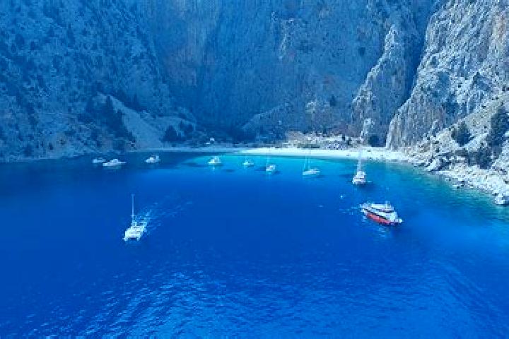 Luna, 33 — Escort in Argyrades, Greece