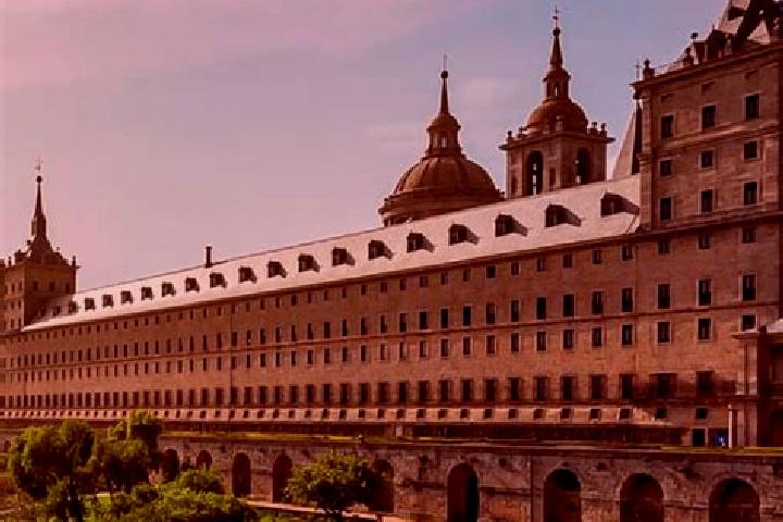 Luna, 33 — Escort in El Escorial, Spain