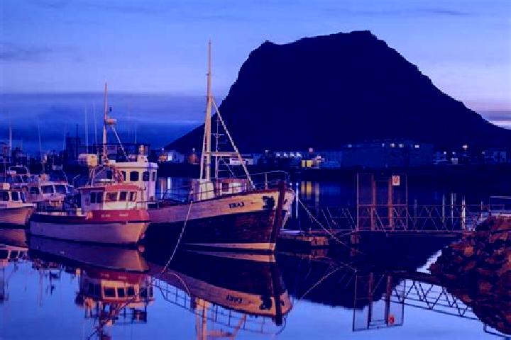 Luna, 33 — Escort in Fludir, Iceland