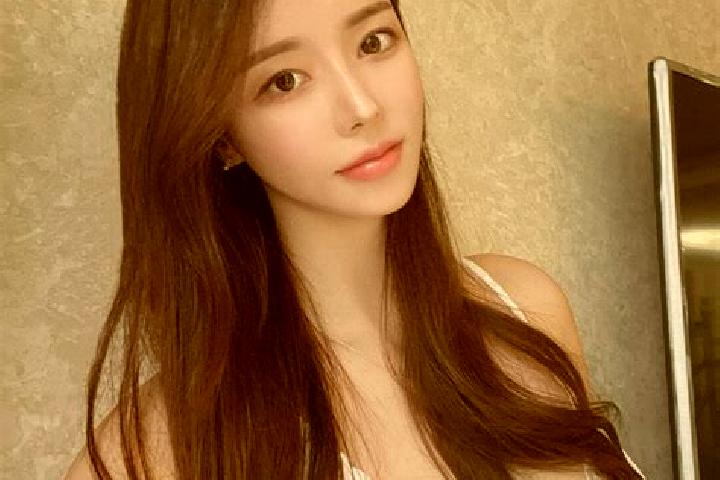 Luna, 33 — Escort in Jingouhe, China