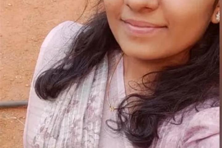Luna, 33 — Escort in Sendamangalam, India