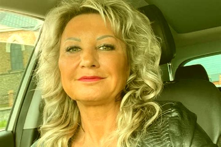 Luna, 33 — Escort in Steti, Czech Republic