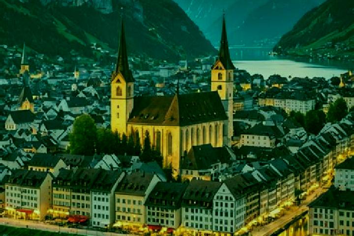 Luna, 33 — Escort in Zwingen, Switzerland