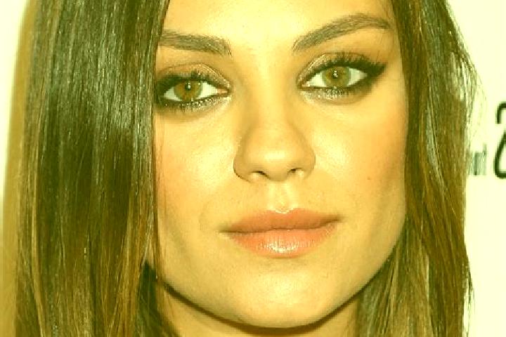 Luna, 34, a auburn hazel-eyed middle eastern companion based in Chalons-en-Champagne. Offering Striptease, Party Girl, BDSM. Available for incall and outcall...