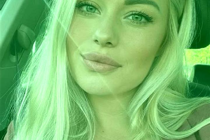 Luna, 34, a blonde hazel-eyed middle eastern companion based in Wandi. Offering GFE, A-Level, BDSM. Available for incall and outcall, overnight bookings avai...
