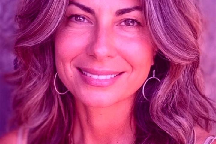 Luna, 34, a brunette grey-eyed caribbean companion based in Clare. Offering Couples, Domination, OWO, 69. Available for incall and outcall, day and evening d...