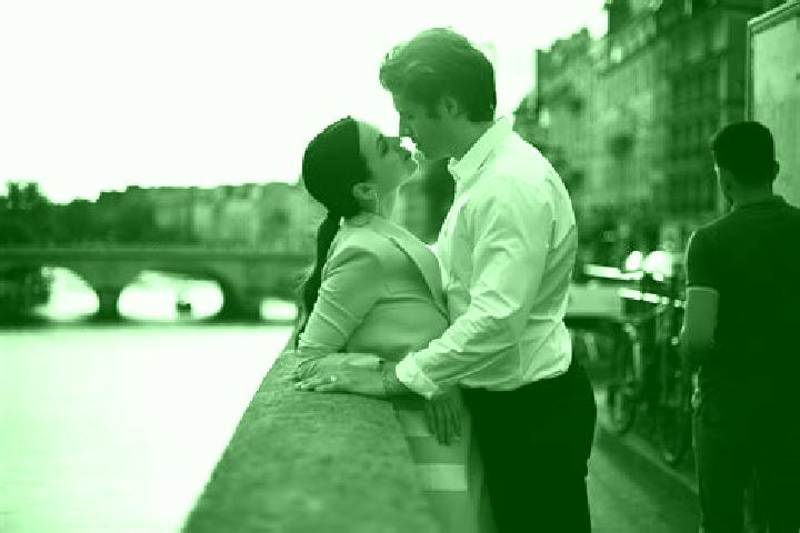 Luna, 34, a brunette grey-eyed mixed companion based in San Juan Colon. Offering Deep French Kissing, Couples, Fetish, Duos. Available for incall and outcall...
