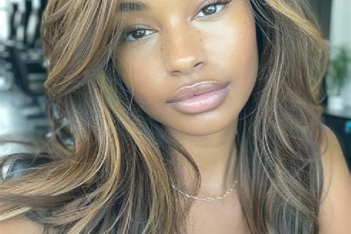 Luna, 34, a dark blonde dark-eyed mixed companion based in Skhour Rehamna. Offering Massage, Couples. Available for incall and outcall, day and evening dates.