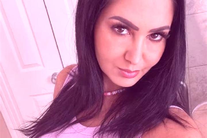 Luna, 34, a red green-eyed mediterranean companion based in Urena. Offering Couples, Domination, Prostate Massage, Deep French Kissing. Available for incall ...