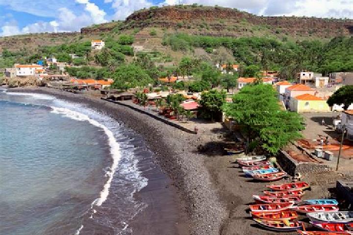 Luna, 34 — Escort in Calabaceira, Cape Verde