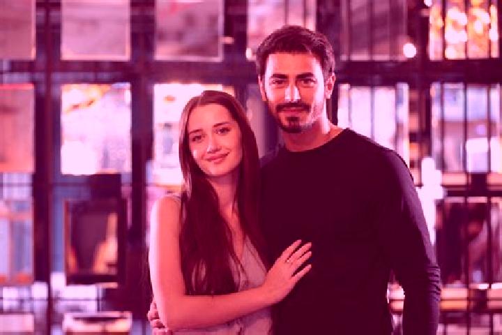 Luna, 34 — Escort in Demirci, Turkey