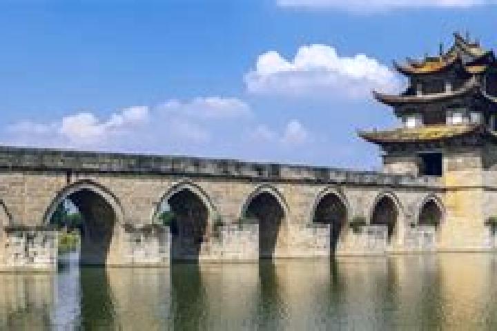 Luna, 34 — Escort in Jianshui, China