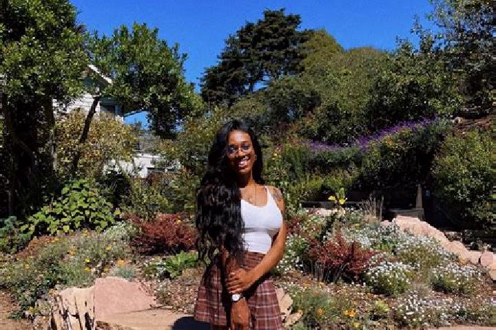Luna, 34 — Escort in Papillion, United States