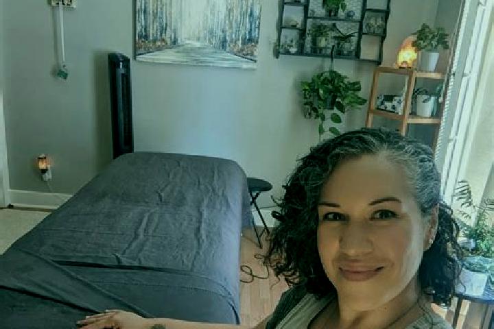Luna, 35, a auburn amber-eyed indian companion based in Santa Martha. Offering 69, A-Level, Massage. Available for incall and outcall, overnight bookings ava...