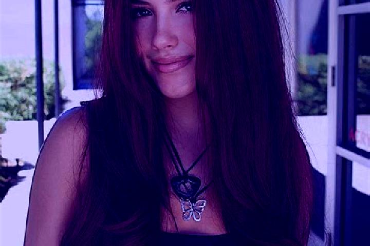 Luna, 35, a auburn dark-eyed middle eastern companion based in Borzecin. Offering BDSM, Fetish, Travel Companion. Available for incall and outcall, overnight...