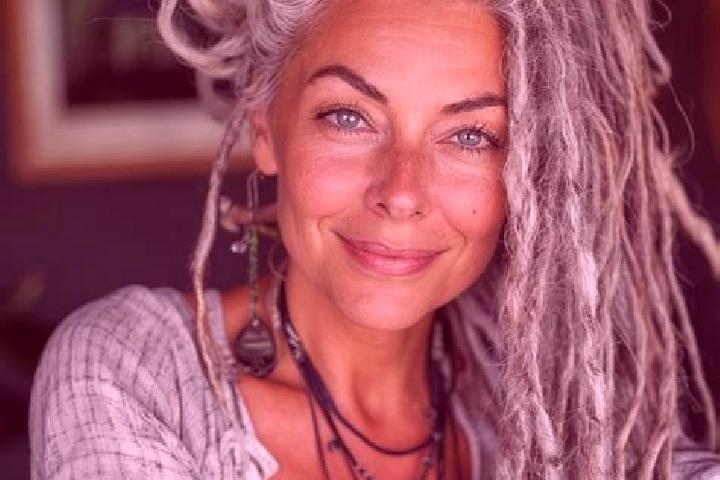 Luna, 35, a black grey-eyed caucasian companion based in Ulcombe. Offering CIM, BDSM, A-Level. Available for incall and outcall, overnight bookings available.