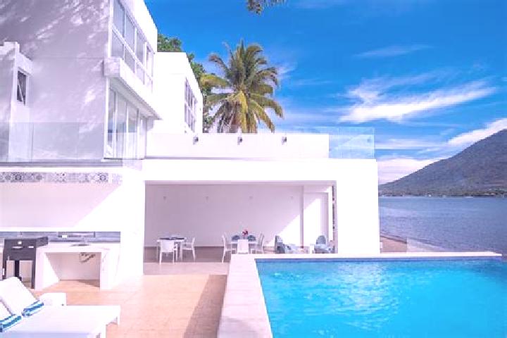 Luna, 35, a blonde amber-eyed caribbean companion based in Jicaro Galan. Offering CIM, Travel Companion, Fetish, 69. Available for incall and outcall, overni...