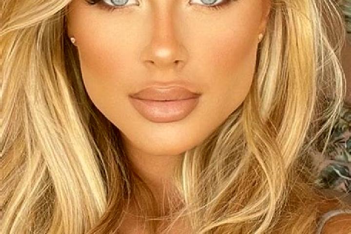 Luna, 35, a blonde blue-eyed latina companion based in Winhoring. Offering Party Girl, A-Level. Available for incall and outcall, day and evening dates.