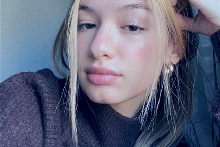 Luna, 35, a blonde brown-eyed indian companion based in Lenningen. Offering Party Girl, CIM, GFE. Available for incall and outcall, day and evening dates.