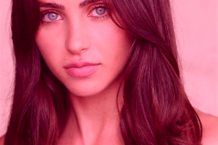 Luna, 35, a brunette hazel-eyed caribbean companion based in Yanwo. Offering Tantra, CIM, Couples, Striptease, Massage. Available for incall and outcall, ove...