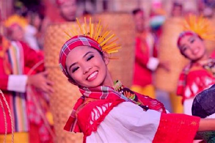 Luna, 35 — Escort in Cuartero, Philippines