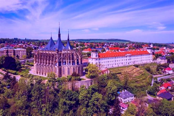 Luna, 35 — Escort in Kutna Hora, Czech Republic