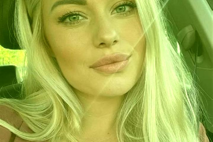Luna, 36, a blonde hazel-eyed asian companion based in Poggio A Caiano. Offering Erotic Massage, Couples, Roleplay, Fetish. Available for incall and outcall,...