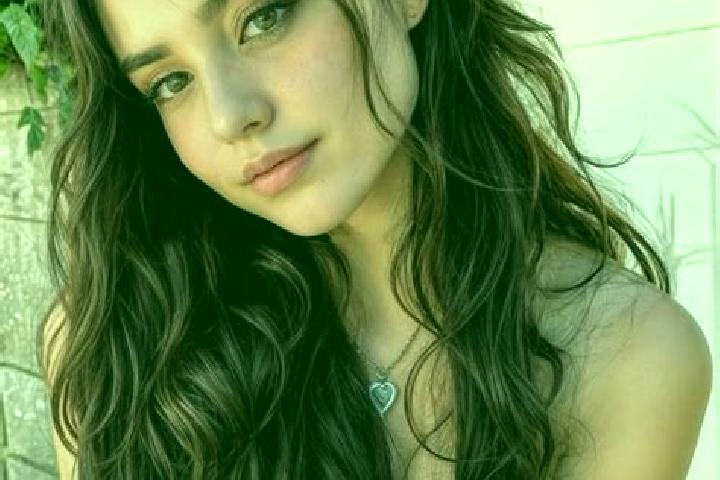 Luna, 36, a brunette hazel-eyed middle eastern companion based in Bettole. Offering Dinner Date, BDSM, Striptease. Available for incall and outcall, overnigh...