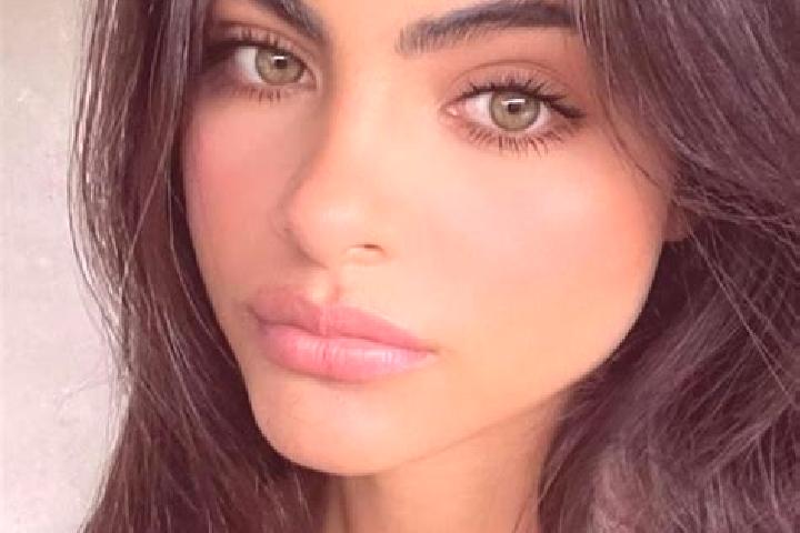 Luna, 36, a chestnut hazel-eyed latina companion based in Lons-le-Saunier. Offering Overnight, Couples, GFE, Striptease. Available for incall and outcall, ov...