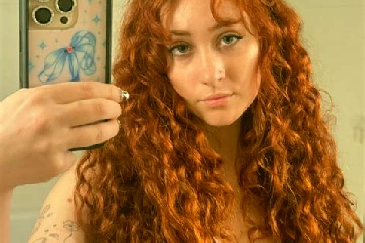 Luna, 36, a red grey-eyed mediterranean companion based in Armbouts-Cappel. Offering CIM, BDSM, Erotic Massage, Massage, Travel Companion. Available for inca...
