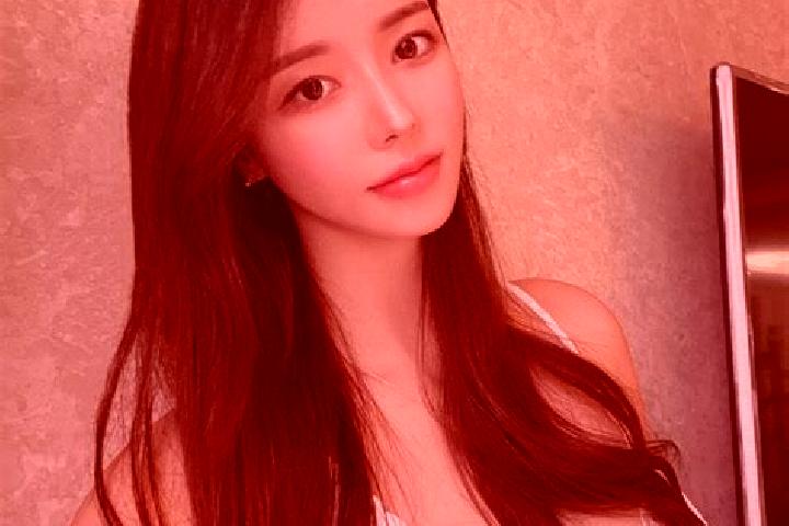 Luna, 36 — Escort in Heiiyugou, China