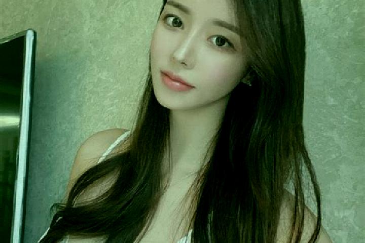 Luna, 36 — Escort in Jiangpan, China