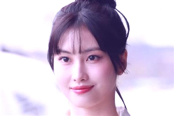 Luna, 36 — Escort in Kyotanabe, Japan