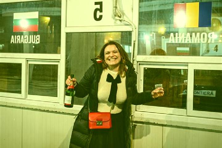 Luna, 36 — Escort in Sapoca, Romania