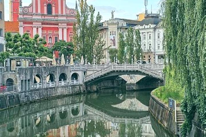 Luna, 36 — Escort in Vogrsko, Slovenia