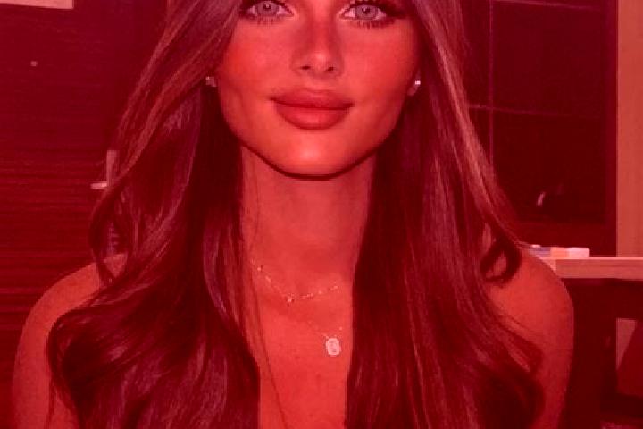 Luna, 37, a brunette dark-eyed mixed companion based in Pearl. Offering 69, Striptease, Prostate Massage. Available for incall and outcall, overnight booking...