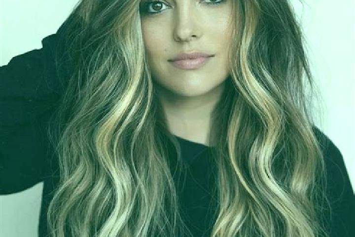 Luna, 37, a dark blonde brown-eyed mediterranean companion based in Santa Rita Invernadero. Offering Striptease, Duos, Couples, Domination, Dinner Date. Avai...
