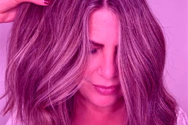 Luna, 37, a dark blonde grey-eyed mediterranean companion based in Pengkok. Offering Roleplay, Striptease, Duos, 69, Domination. Available for incall and out...
