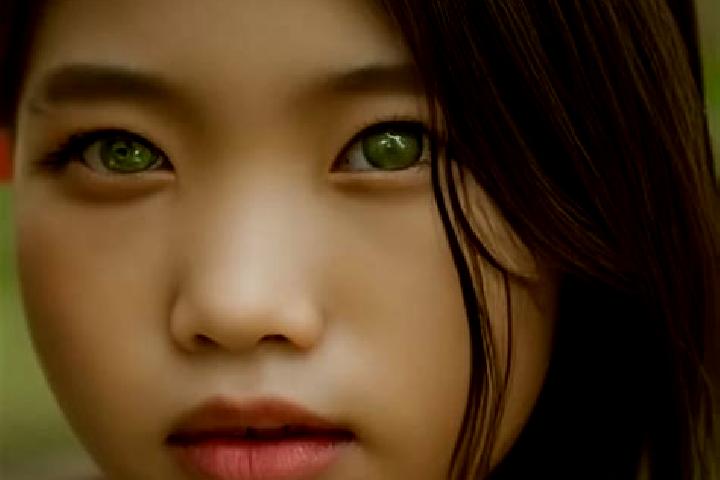 Luna, 37, a red green-eyed asian companion based in Varadia de Mures. Offering Prostate Massage, Massage, Tantra, Couples, Overnight. Available for incall an...