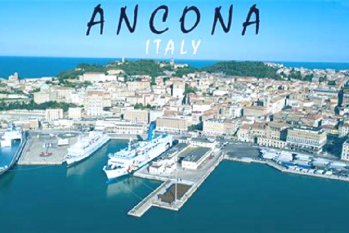Luna, 37 — Escort in Ancona, Italy