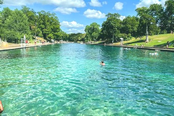 Luna, 37 — Escort in Barton Creek, United States