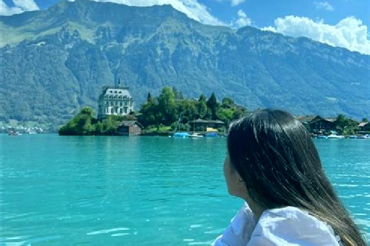 Luna, 37 — Escort in Kallnach, Switzerland