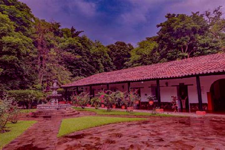 Luna, 37 — Escort in La Blanca, Guatemala