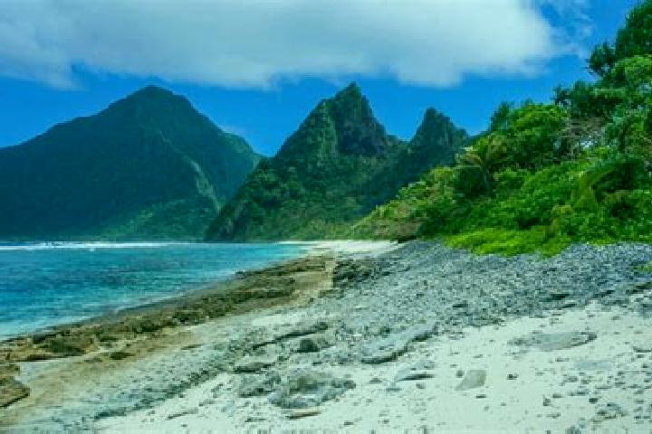 Luna, 37 — Escort in Vailoatai, American Samoa