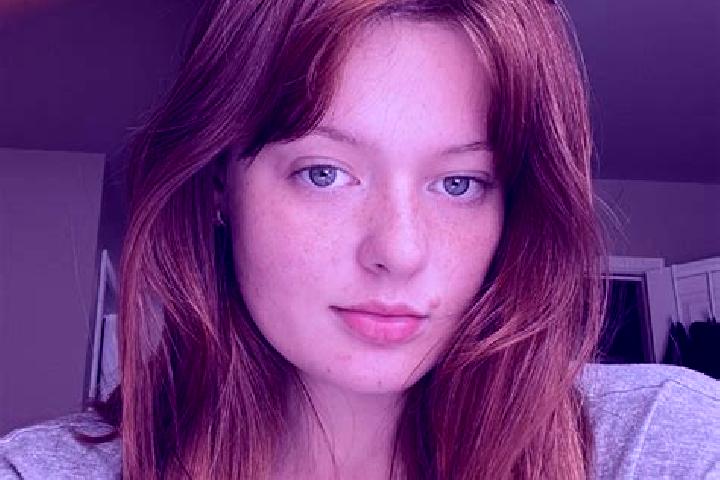 Luna, 38, a auburn grey-eyed caucasian companion based in Eira. Offering A-Level, Massage, Couples. Available for incall and outcall, overnight bookings avai...