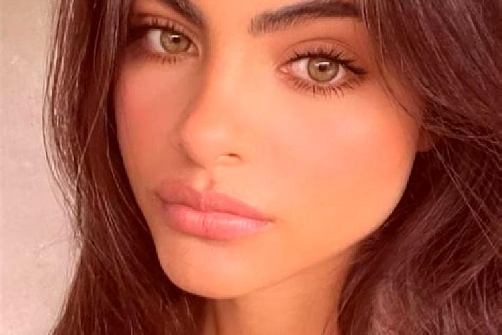 Luna, 38, a brunette dark-eyed middle eastern companion based in Moscow Mills. Offering A-Level, Striptease, GFE, Dinner Date, Duos. Available for incall and...